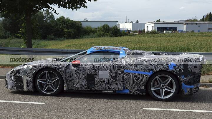 ferrari-fotos-espia-2025109415-1753870279_6