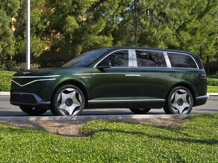 2027 Genesis GV90 Coach Door-newcarscoops-4665