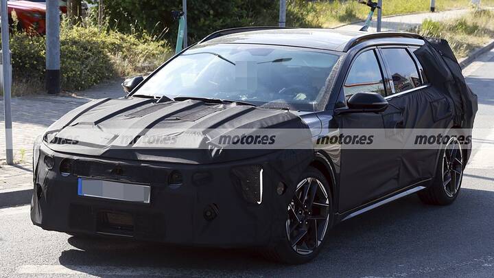 El nuevo familiar de KIA cazado en estas primeras fotos espía tiene algo del Optima… y apunta directo al Passat 6