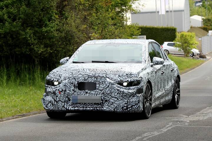 spy-photos-2028-mercedes-amg-e-63-successor-goes-fully-electric_newcarscoops_3