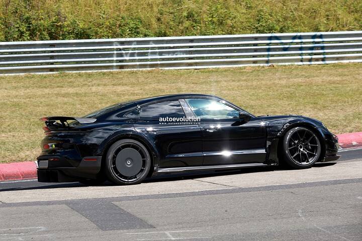 imgi_101_2026-porsche-taycan-turbo-gt-manthey-kit-spied-testing-may-cost-well-over-300000_33