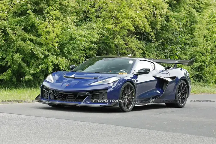 Corvette-C8-Zora-scoop-00004-1536x1025