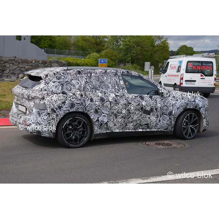 Next generation BMW iX1 spied in Nürburg!#bmw #ix1 #neueklasse #Erlkönig #nürburgring (2)