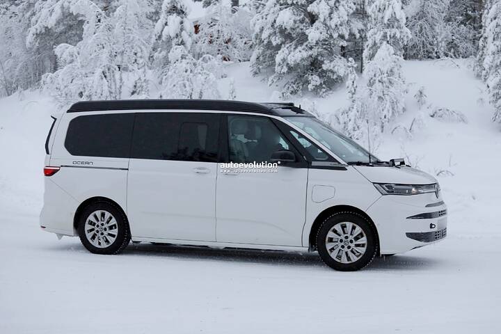 newcarscoops_ Volkswagen T7 California has been spotted(12)