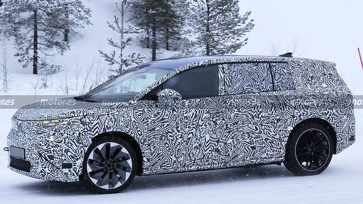 skoda-peaq-2027-fotos-espia-2026112414-1770284783_10