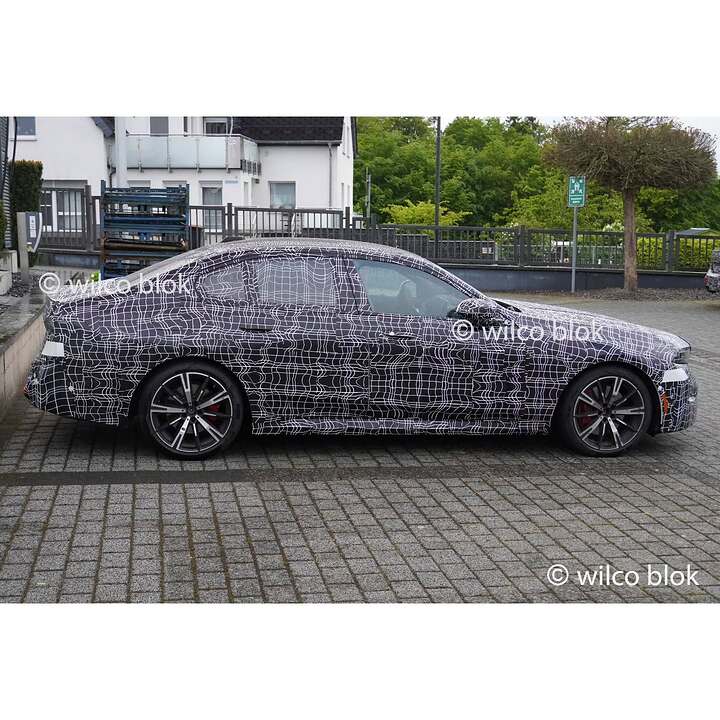 2027 BMW 5 Series_newcarscoops_2027d8