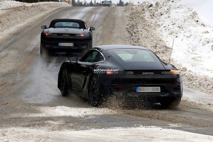 2026-porsche-718-cayman-electric-spied-will-replace-internal-combustion-718-cayman_23