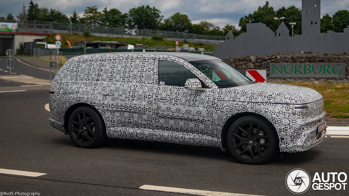 genesis-gv90-c5168-c396715102025132811_4