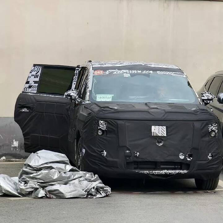 NEW Xiaomi Full Size SUV spotted testing fully camouflaged, while the YU7 isn’t even out yet. Seems like it’s already deep into testing. Planned to debut later this year and launching next year. -- #xiaomi #yu7 #prototype #erlkönig #te