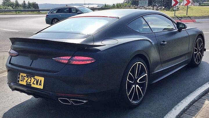 💥💥💥💥💥 A hardcore version of the Bentley Continental GT Speed has been spied near the Nürbur (1)