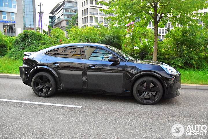 porsche-cayenne-coupe-ev-6c6f0-c569521082025174354_9