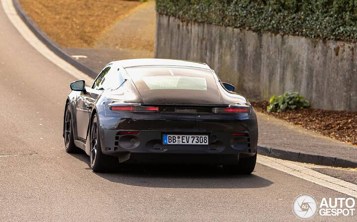 Porsche 718 Cayman EV