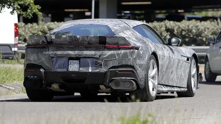 Ferrari 12 Cilindri SV newcarscoops-l