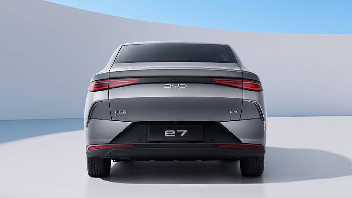 byd_e7_released-4