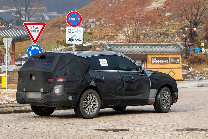 thumb-bab298c01476064cb6f41ed5f878126d_1766054641_5516_950x634