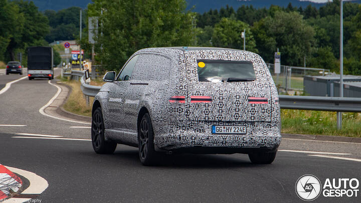 genesis-gv90-cba10-c396715102025132811_8