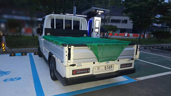 Kia PV5 0005