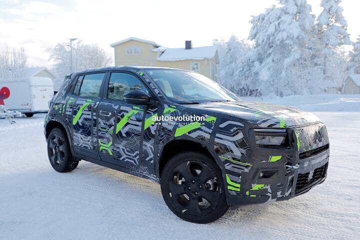 newcarscoops_2027 Jeep Avenger prototype (11)