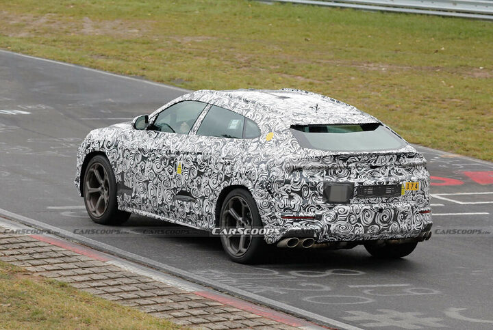 https___www.carscoops.com_wp-content_uploads_2023_11_Lamborghini-PHEV-scoop-spy-shots-00013-1024x687