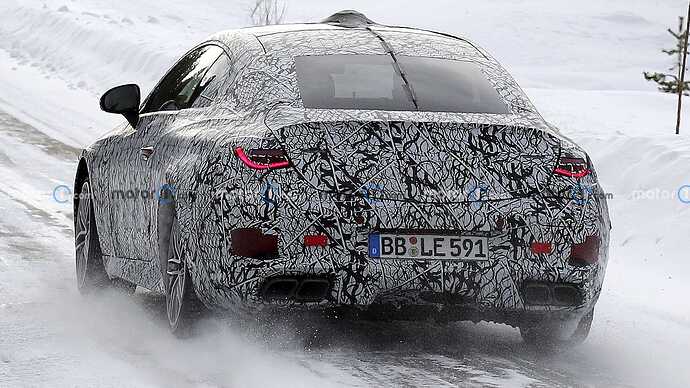new-mercedes-amg-cle63-coupe-spy-photos (14)