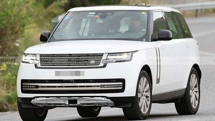 The new 2026 Range Rover hunted inside and out, the British SUV gets a 3-year update