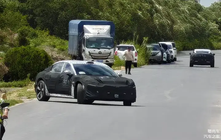 1200x0_autohomecar__ChxpWGisYKWAJbZ0AAr3oE1TMLs903