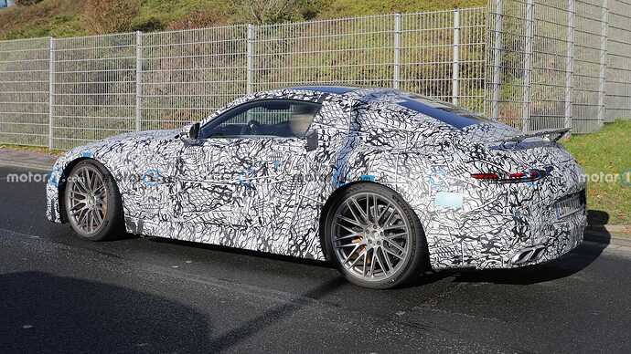 2023-mercedes-amg-gt-coupe-edition-1-spy-photo (7)