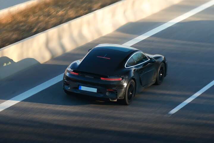 The new Porsche Cayman EV Erlkönig spotted on the German highway!@wilcoblok #porsche #porschepro (1)