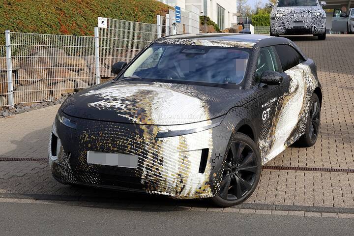 new-gt-is-the-fifth-range-rover-model-and-its-unlike-any-other_6
