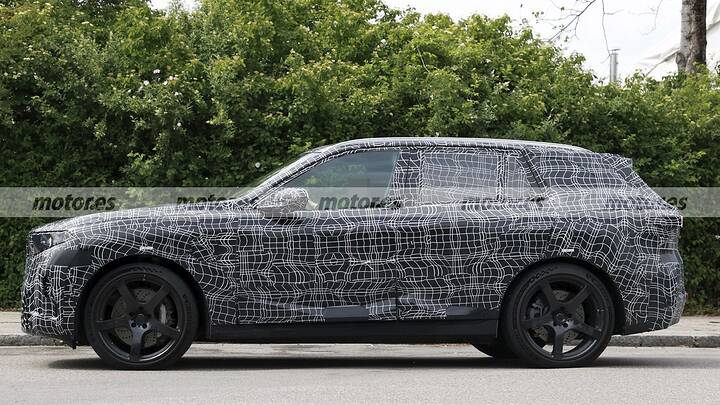 BMW ya prueba el iX5 M70 xDrive, no parece un super-SUV eléctrico pero va a volar 5