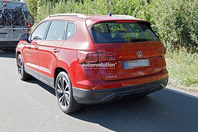 volkswagen-taos-facelift-spied-in-germany-with-subtle-changes-for-the-2023-model-year_8