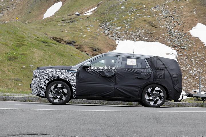 hyundais-2027-kona-skipping-the-mid-cycle-refresh-for-a-complete-redesign_9