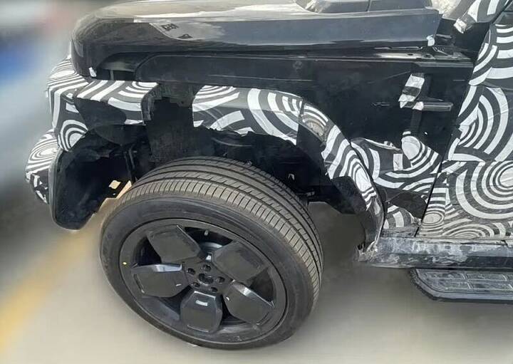 2026 Chery iCar V25_20251215112144_1222_10-800x568