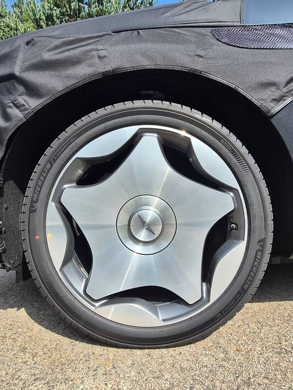 thumb-_GV90 Coach Door Version_newcarscoops_5968991_011_950x1266
