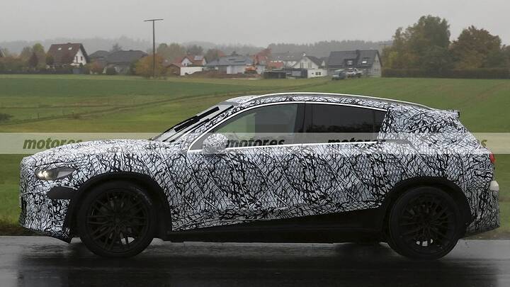 imgi_20_mercedes-glc-eq-amg-interior-fotos-espia-2026-2025110865-1762244030_6