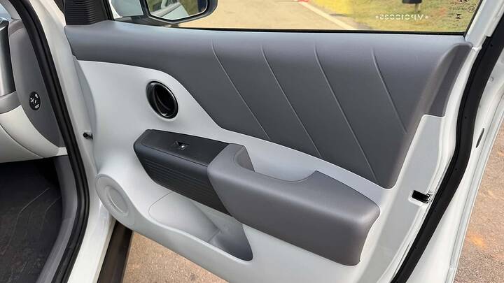 imgi_29_hyundai-i20-ultimate-2027