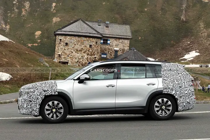 2027-Skoda-Kodiaq-Facelift-newcarscoops-17-2048x1366