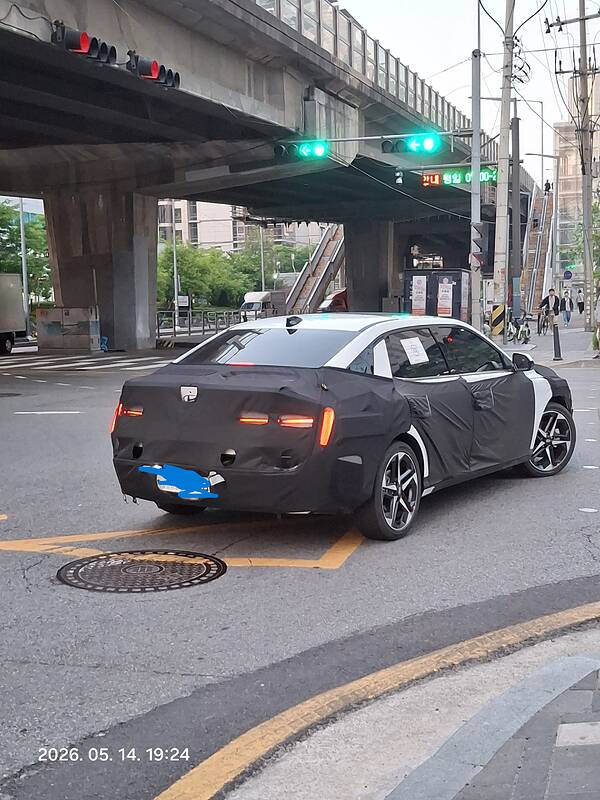 2027 Hyundai Elantra_newcarscoops_5849