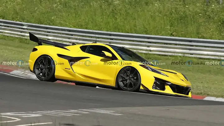 chevrolet-corvette-zora-2025-als-ungetarnter-erlkonig (12)