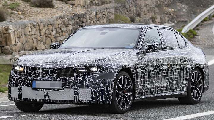 El nuevo Serie 3 M350 xDrive es un homenaje al pasado… y una amenaza para el futuro del M3 6