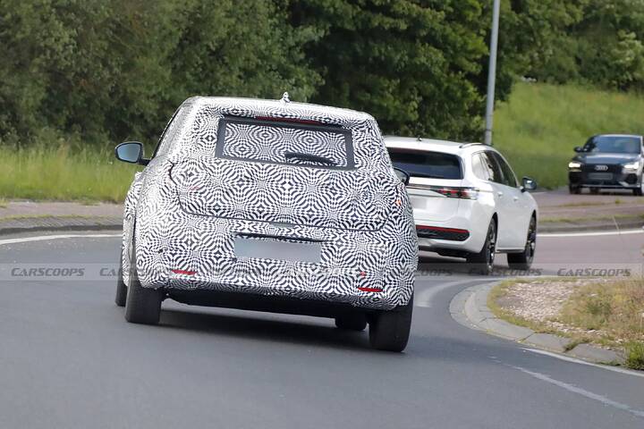 2026-Nissan-Micra-EV-Scoop-15