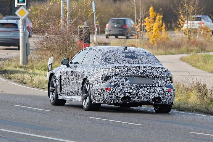 imgi_50_the-audi-rs-6-sedan-is-making-a-comeback-should-the-four-door-bmw-m5-worry_13