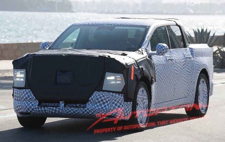 2028 Ford $30,000 electric midsize truck_newcarscoops__3-2048x1295