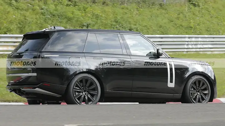 range-rover-electric-fotos-espia-2025-nurburgring-2024104164-1725997544_7