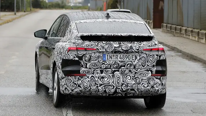 Audi Q4 e-tron facelift spy shots-5