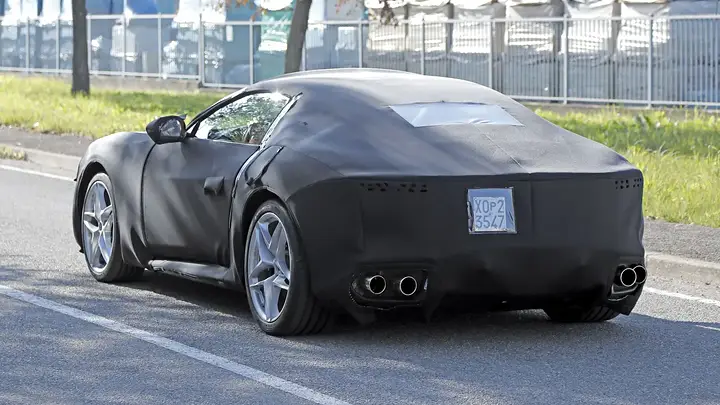 Ferrari Roma 013_ld4yzy