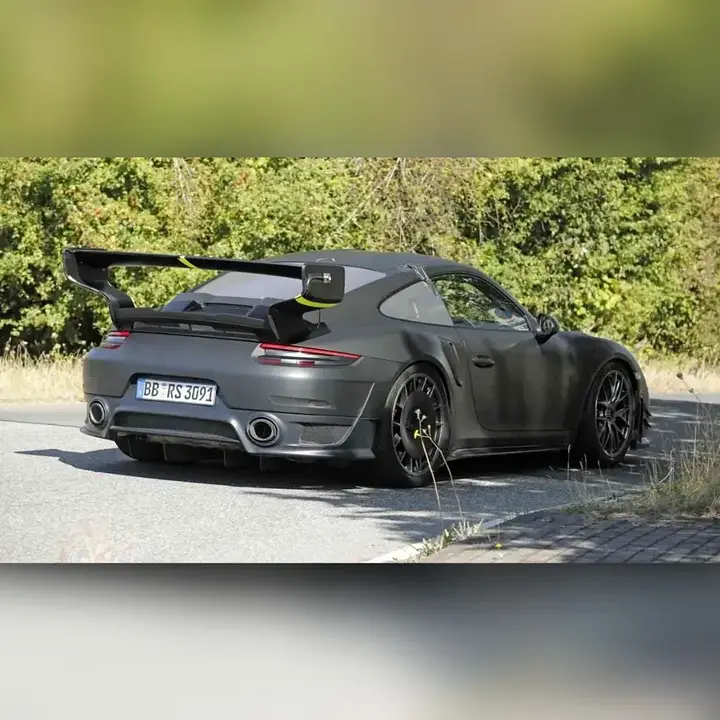 Efsane Flachbau Geri mi Dönüyor Porsche, Nürburgring’de gizemli bir Slantnose 911 prototipi ile (7)