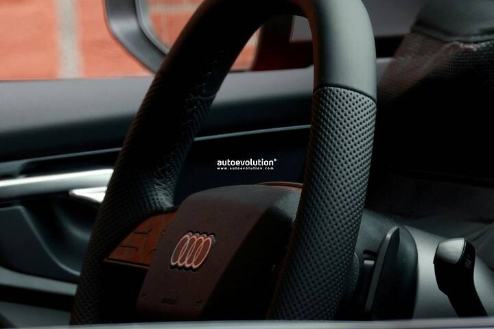imgi_36_2026-audi-s3-interior-update-features-steeing-wheel-with-capacitive-touch-buttons_1
