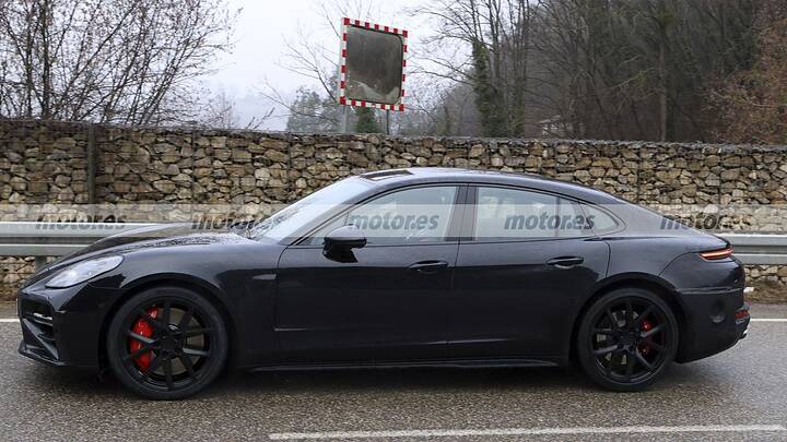 porsche-panamera-facelift-fotos-espia-2026112522-1770803209_14