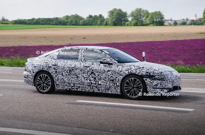 Enjoy it one last time- Audi A6 L e-tron ⚡Hold the dots and swipe to make it drive by 🚗💨#Audi (2)